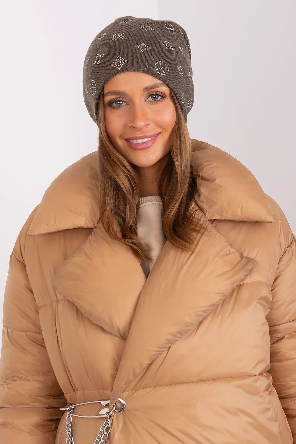 Women's Winter Beanie – Warm Cashmere Blend with Rhinestone Detail