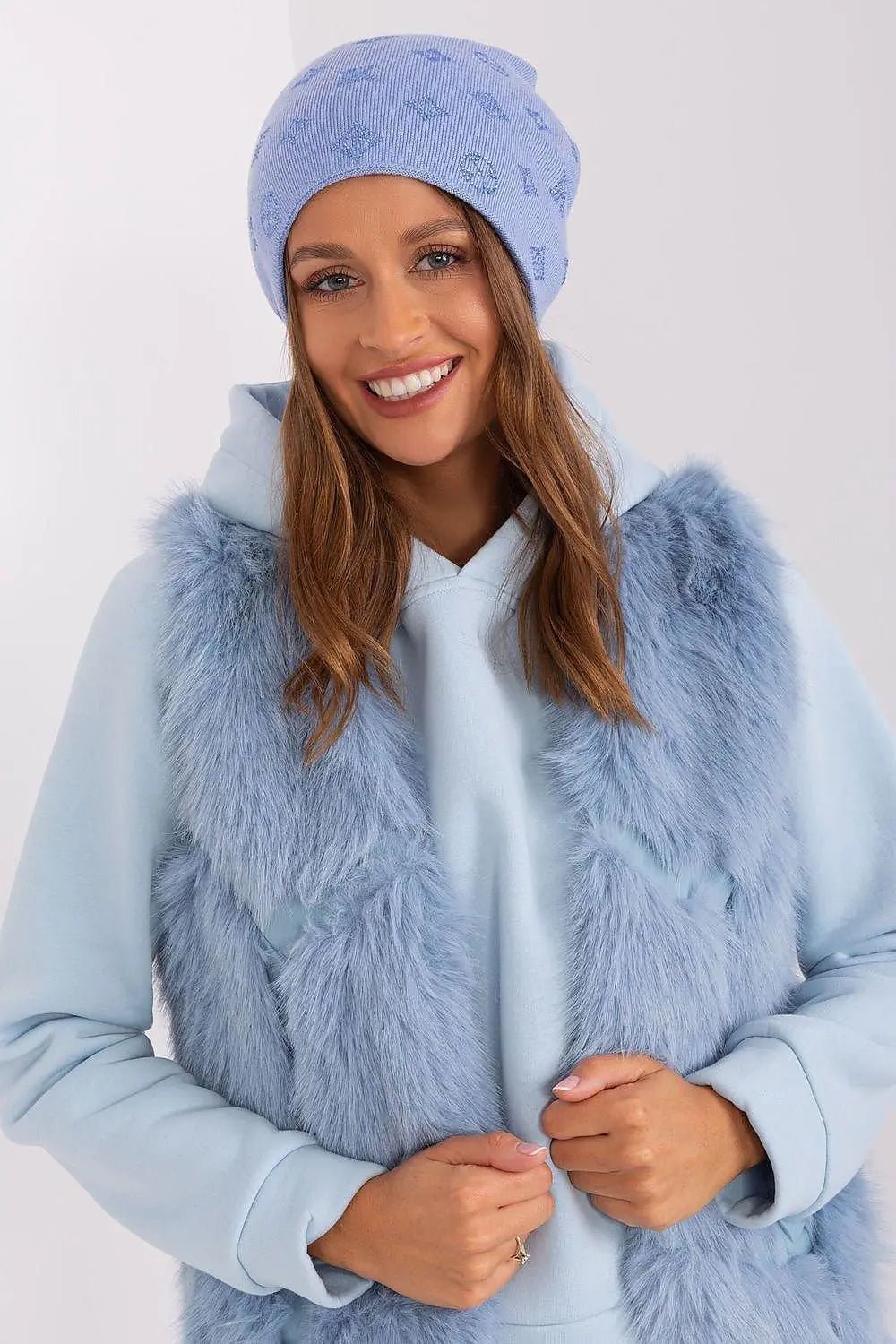 Women's Winter Beanie – Warm Cashmere Blend with Rhinestone Detail