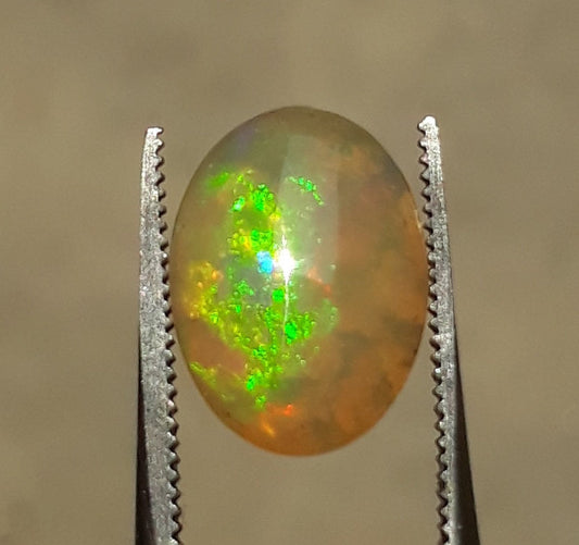 Opal for Sale - White Fire Opal - Welo Opal - October Birthstone - 13.5x10mm 3.3ct